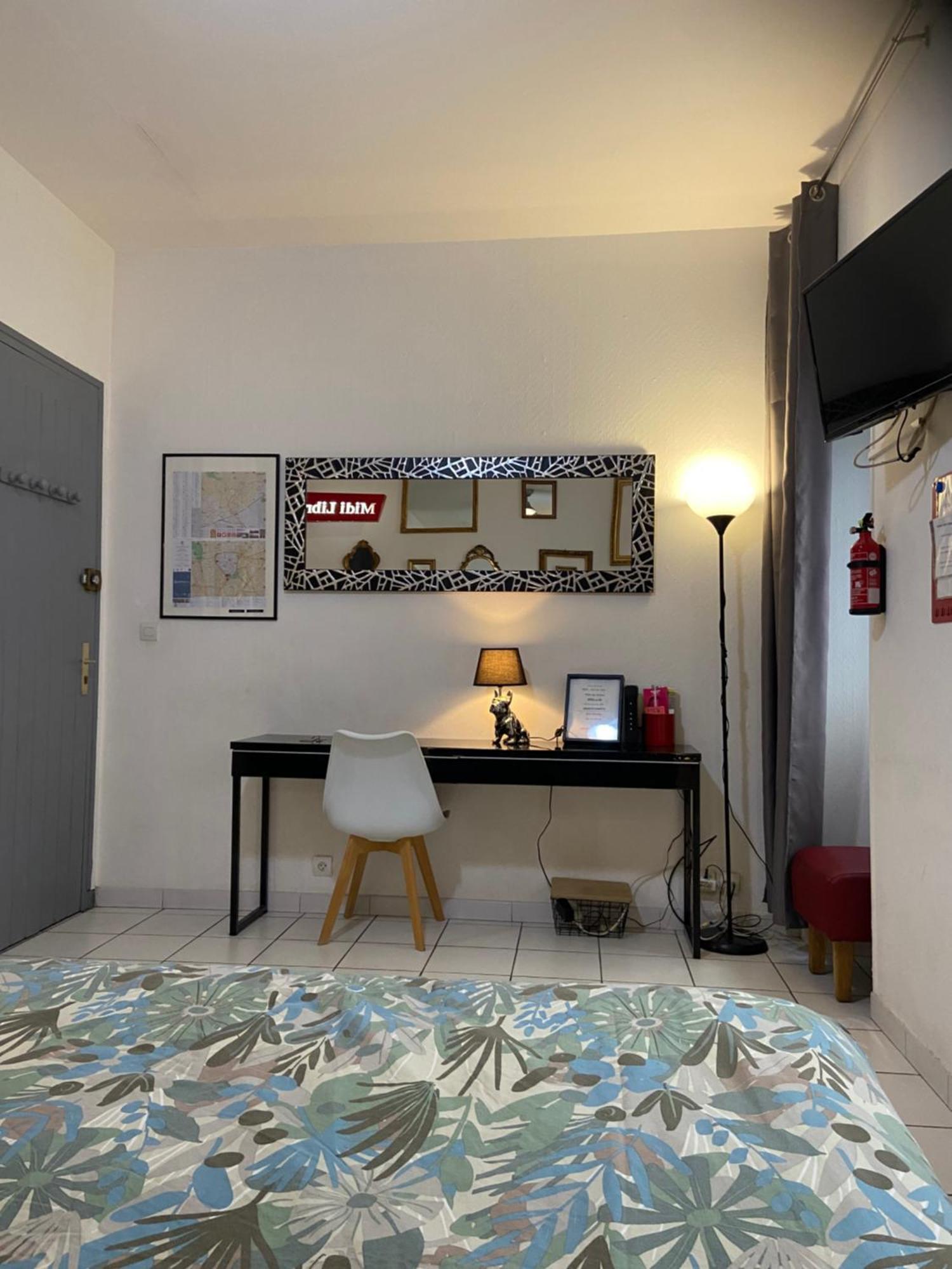 Studio Triangle Arêne Gare Maison Carrée Placette Nimes Exterior foto